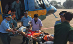 Trực thăng đưa ngư dân bị đột quỵ tại đảo Trường Sa về TP.HCM cấp cứu