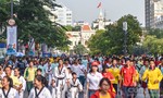 Hàng ngàn người tham gia “Ngày chạy Olympic 2017”.