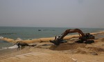 Gỡ khúc mắc để dự án  xây kè chống xói lở ở bờ biển ở Hội An được đồng bộ