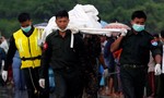 Trục vớt thêm thi thể nạn nhân vụ rơi máy bay Myanmar