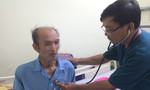 Bác sĩ giành lại mạng sống cho người đàn ông Hàn Quốc hết tiền, xin về nước chờ chết