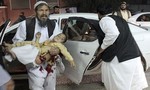 Đánh bom xe tại Afghanistan khiến 14 người chết