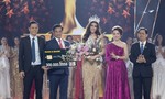 Nam A Bank trao thẻ JCB cho Tân Hoa hậu Hoàn Vũ Việt Nam 2019