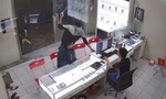 Chủ cửa hàng điện thoại ở Sài Gòn bị truy sát