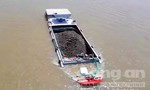 Hãi hùng tàu thuyền chở quá tải dập dìu trên sông Tiền, sông Hậu