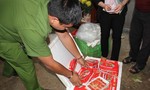 Truy tìm chủ nhân 600 thùng dâu tây nghi từ Trung Quốc tuồn vào Đà Lạt