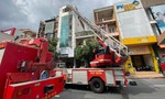 Cảnh sát PCCC TPHCM cứu 16 người trong đám cháy nhà cao tầng