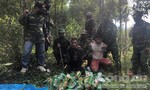 Bắt nhóm đối tượng dùng súng áp tải 46kg ma túy vào Việt Nam
