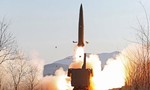 Triều Tiên phóng 2 quả tên lửa đạn đạo từ tàu hoả