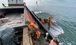 Tàu chở 2.300 tấn xi măng bị thủng đáy, nguy cơ chìm trên biển Cù Lao Chàm