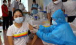 TPHCM: Trang bị “áo giáp” vắc-xin mũi 3 - 4 cho người dân