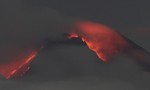 Núi lửa Merapi của Indonesia lại phun trào mạnh mẽ