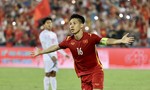 Đội trưởng Hùng Dũng chạm bóng tinh tế, U23 Việt Nam lên đỉnh bảng