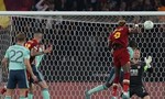 Mourinho cùng Roma vào chung kết Europa Conference League