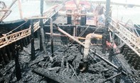 Cháy tàu câu mực, ngư dân thiệt hại hơn 3,5 tỷ đồng