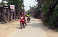 Nghệ An: Dùng dao, kéo khống chế bắt con tin chạy xe máy trong nhiều giờ