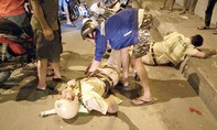 Truy bắt 'quái xế' đạp ngã xe CSGT ở Sài Gòn
