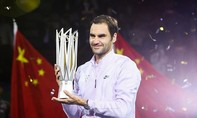 Đánh bại Nadal, Federer lên ngôi ở Thượng Hải Master