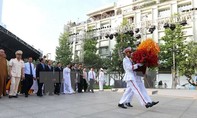 Lãnh đạo TP Hồ Chí Minh dâng hương, dâng hoa tưởng niệm Bác Hồ