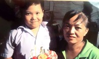Theo mẹ đến công viên ở Sài Gòn, bé trai 8 tuổi mất tích