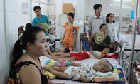 Trẻ em, người lớn, bà bầu ồ ạt nhập viện ở Sài Gòn vì bệnh sởi
