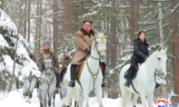 Triều Tiên tung ảnh ông Kim cưỡi ngựa: Thông điệp cứng rắn cho Mỹ
