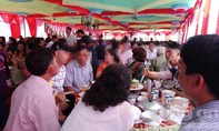 Chánh văn phòng huyện nghèo ở Lâm Đồng mở tiệc tân gia rình rang