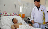 Hai bệnh viện cứu sống công nhân vệ sinh bị tai nạn vỡ đại tràng