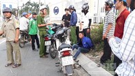 “Hiệp sĩ” mật phục hơn 10 giờ tìm lại xe máy cho người dân