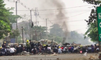 Dân Myanmar “đình công bằng rác” phản đối đảo chính