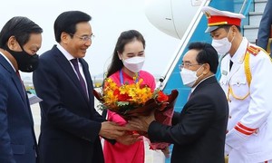 Thúc đẩy quan hệ đặc biệt Việt Nam-Lào đi vào chiều sâu, thiết thực