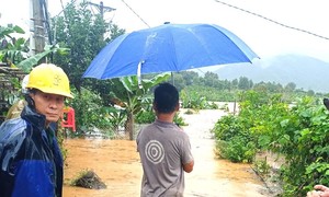 62 hộ dân bị ngập lụt chưa được đền bù do thuỷ điện không nhận trách nhiệm