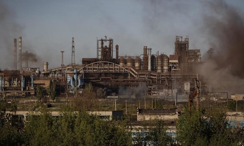 Ukraine: Sứ mệnh bảo vệ nhà máy thép của các binh sĩ...