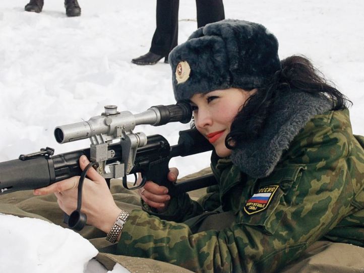 Dù mong muốn phục vụ trong quân đội nhưng một số lực lượng đặc biệt của Nga vốn không tuyển nữ - Ảnh: Sputnik