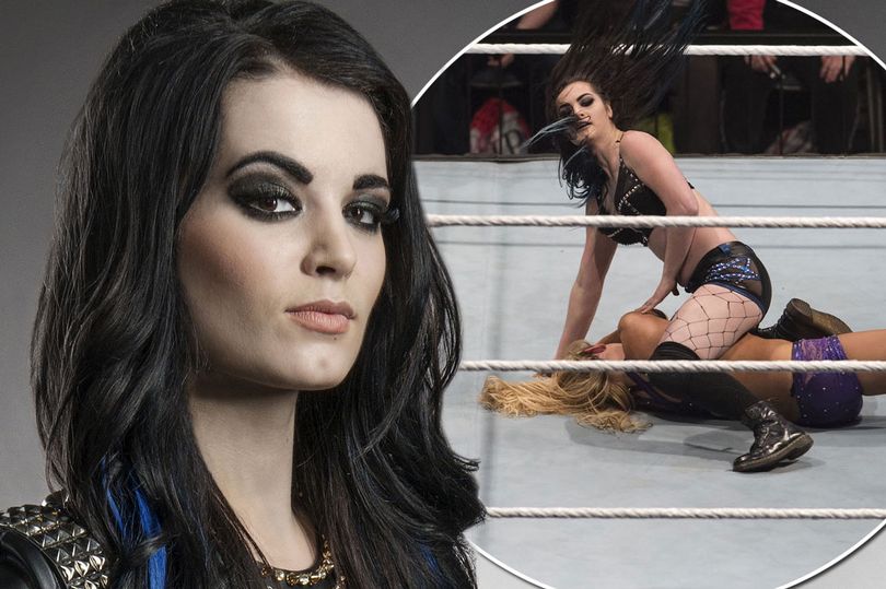 Nữ đô vật WWE bị tin tặc tung clip nóng.