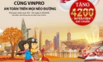 Vinpro tặng 4.200 mũ bảo hiểm cho chủ thẻ Vingroup card