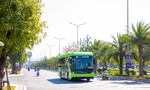 Xe buýt điện VinBus chính thức tham gia mạng lưới vận tải công cộng Hà Nội