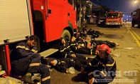 Gần 24 giờ Cảnh sát PCCC-CNCH lăn lộn tại hiện trường vụ cháy để tìm kiếm nạn nhân
