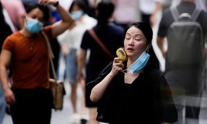 Trung Quốc "oằn mình" trong đợt nắng nóng