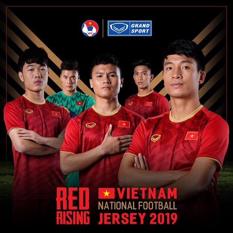 Đội Tuyển Việt Nam Ra Mắt Mẫu Áo Đấu Mới Năm 2019