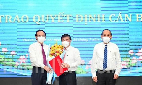 Thủ tướng phê chuẩn kết quả bầu Chủ tịch, các Phó chủ tịch UBND TPHCM - Vimarsana News