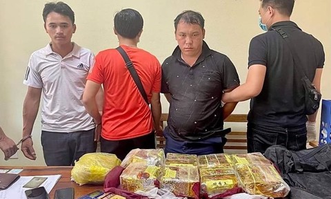 Bắt 2 vụ buôn bán 9kg "hàng đá", 24.000 viên ma túy và 6,5kg thuốc phiện - Vimarsana News
