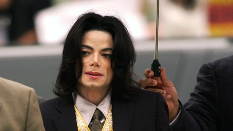 Mỹ mở lại vụ án lạm dụng tình dục của Michael Jackson